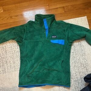 Patagonia Women’s Green Fleece with Blue Accents